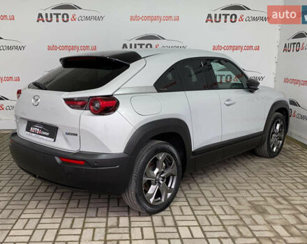 Белый Мазда MX-30, объемом двигателя 0 л и пробегом 139 тыс. км за 13950 $, фото 3 на Automoto.ua