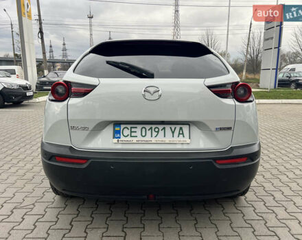 Білий Мазда MX-30, об'ємом двигуна 0 л та пробігом 42 тис. км за 15200 $, фото 4 на Automoto.ua
