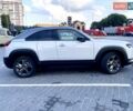 Белый Мазда MX-30, объемом двигателя 0 л и пробегом 29 тыс. км за 18500 $, фото 8 на Automoto.ua