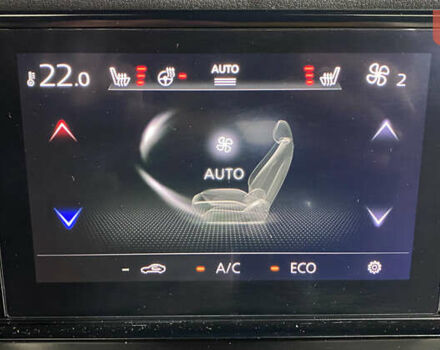 Белый Мазда MX-30, объемом двигателя 0 л и пробегом 139 тыс. км за 13950 $, фото 28 на Automoto.ua