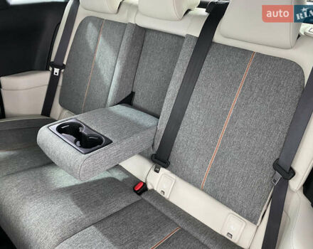 Белый Мазда MX-30, объемом двигателя 0 л и пробегом 139 тыс. км за 13950 $, фото 26 на Automoto.ua