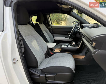 Білий Мазда MX-30, об'ємом двигуна 0 л та пробігом 33 тис. км за 14850 $, фото 25 на Automoto.ua