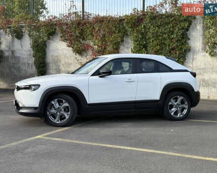 Білий Мазда MX-30, об'ємом двигуна 0 л та пробігом 33 тис. км за 14850 $, фото 14 на Automoto.ua
