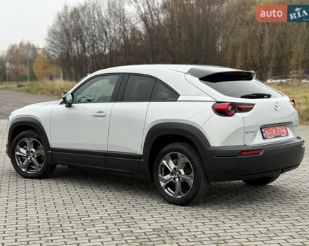 Белый Мазда MX-30, объемом двигателя 0 л и пробегом 27 тыс. км за 14900 $, фото 21 на Automoto.ua