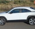 Белый Мазда MX-30, объемом двигателя 0 л и пробегом 105 тыс. км за 13800 $, фото 10 на Automoto.ua