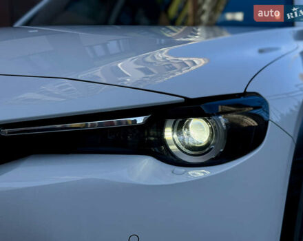 Белый Мазда MX-30, объемом двигателя 0 л и пробегом 64 тыс. км за 14000 $, фото 14 на Automoto.ua