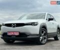Белый Мазда MX-30, объемом двигателя 0 л и пробегом 55 тыс. км за 15100 $, фото 2 на Automoto.ua