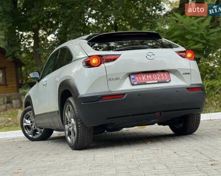 Белый Мазда MX-30, объемом двигателя 0 л и пробегом 33 тыс. км за 14950 $, фото 46 на Automoto.ua