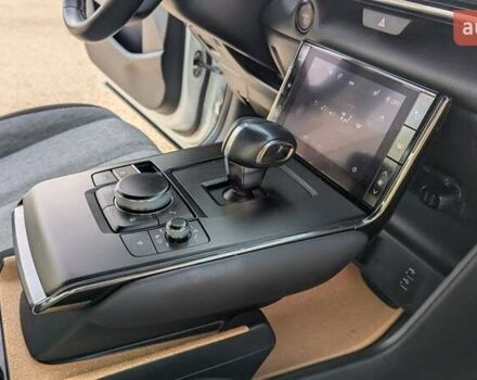 Белый Мазда MX-30, объемом двигателя 0 л и пробегом 105 тыс. км за 13800 $, фото 58 на Automoto.ua