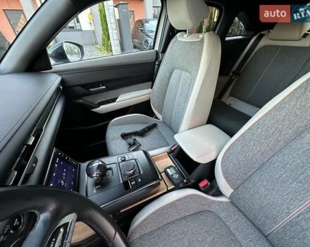 Белый Мазда MX-30, объемом двигателя 0 л и пробегом 68 тыс. км за 14000 $, фото 16 на Automoto.ua