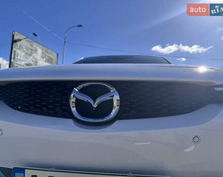 Мазда MX-30 2021 в Киеве на Automoto.ua Белый Мазда MX-30, объемом двигателя 0 л и пробегом 24 тыс. км за 15500 $, фото 2 на Automoto.ua