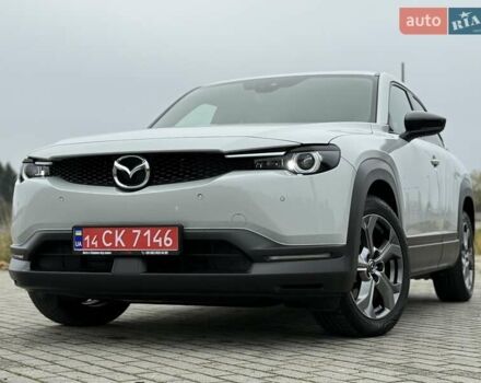 Белый Мазда MX-30, объемом двигателя 0 л и пробегом 27 тыс. км за 14900 $, фото 14 на Automoto.ua
