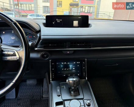 Белый Мазда MX-30, объемом двигателя 0 л и пробегом 64 тыс. км за 14000 $, фото 27 на Automoto.ua