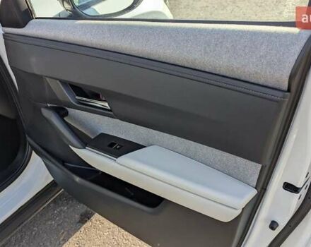 Белый Мазда MX-30, объемом двигателя 0 л и пробегом 105 тыс. км за 13800 $, фото 61 на Automoto.ua