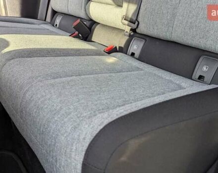 Белый Мазда MX-30, объемом двигателя 0 л и пробегом 105 тыс. км за 13800 $, фото 48 на Automoto.ua