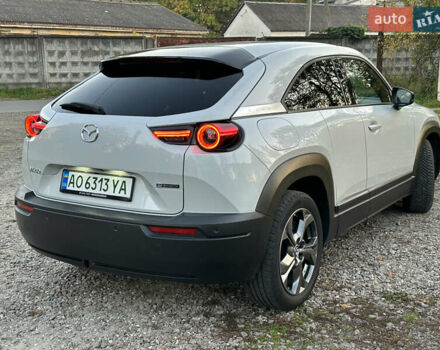 Мазда MX-30 2021 в Мукачеве на Automoto.ua Белый Мазда MX-30, объемом двигателя 0 л и пробегом 61 тыс. км за 14800 $, фото 6 на Automoto.ua