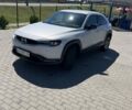 Белый Мазда MX-30, объемом двигателя 0 л и пробегом 44 тыс. км за 17900 $, фото 1 на Automoto.ua