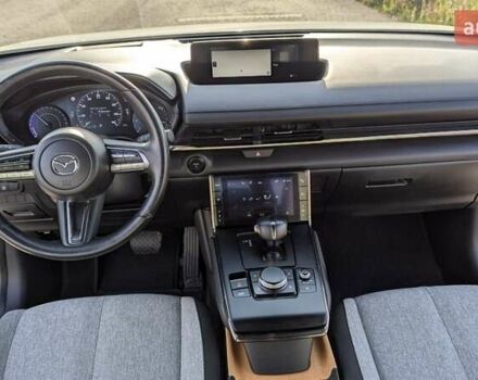 Белый Мазда MX-30, объемом двигателя 0 л и пробегом 105 тыс. км за 13800 $, фото 46 на Automoto.ua