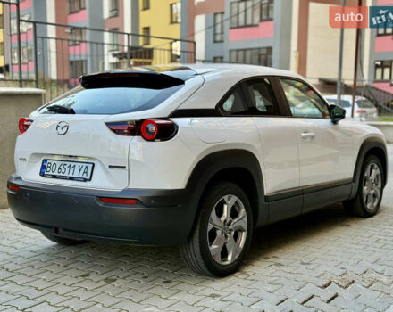 Белый Мазда MX-30, объемом двигателя 0 л и пробегом 64 тыс. км за 14000 $, фото 12 на Automoto.ua