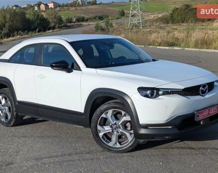 Белый Мазда MX-30, объемом двигателя 0 л и пробегом 105 тыс. км за 13800 $, фото 30 на Automoto.ua