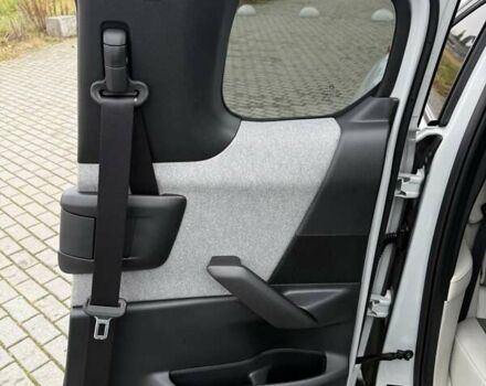 Белый Мазда MX-30, объемом двигателя 0 л и пробегом 27 тыс. км за 14900 $, фото 39 на Automoto.ua