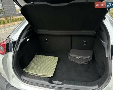 Белый Мазда MX-30, объемом двигателя 0 л и пробегом 69 тыс. км за 14100 $, фото 14 на Automoto.ua