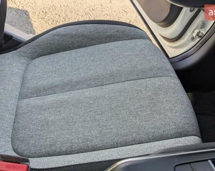 Белый Мазда MX-30, объемом двигателя 0 л и пробегом 105 тыс. км за 13800 $, фото 40 на Automoto.ua