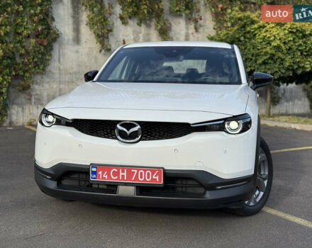Білий Мазда MX-30, об'ємом двигуна 0 л та пробігом 33 тис. км за 14850 $, фото 11 на Automoto.ua
