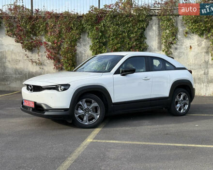 Білий Мазда MX-30, об'ємом двигуна 0 л та пробігом 33 тис. км за 14850 $, фото 13 на Automoto.ua