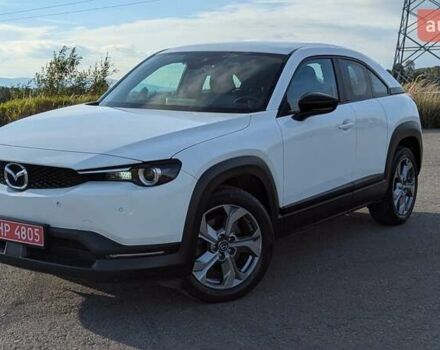 Белый Мазда MX-30, объемом двигателя 0 л и пробегом 105 тыс. км за 13800 $, фото 28 на Automoto.ua