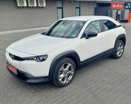 Белый Мазда MX-30, объемом двигателя 0 л и пробегом 23 тыс. км за 15400 $, фото 3 на Automoto.ua