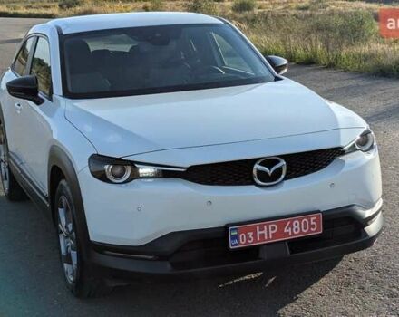 Белый Мазда MX-30, объемом двигателя 0 л и пробегом 90 тыс. км за 14200 $, фото 21 на Automoto.ua