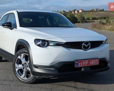 Белый Мазда MX-30, объемом двигателя 0 л и пробегом 105 тыс. км за 13800 $, фото 33 на Automoto.ua