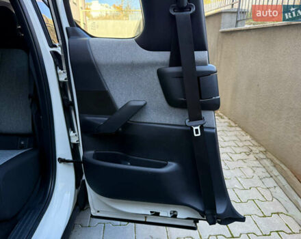 Белый Мазда MX-30, объемом двигателя 0 л и пробегом 64 тыс. км за 14000 $, фото 46 на Automoto.ua