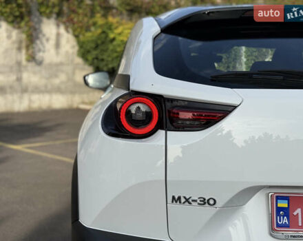 Білий Мазда MX-30, об'ємом двигуна 0 л та пробігом 33 тис. км за 14850 $, фото 65 на Automoto.ua
