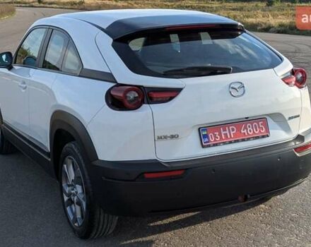 Белый Мазда MX-30, объемом двигателя 0 л и пробегом 105 тыс. км за 13800 $, фото 74 на Automoto.ua