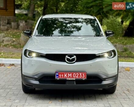 Белый Мазда MX-30, объемом двигателя 0 л и пробегом 33 тыс. км за 14950 $, фото 22 на Automoto.ua