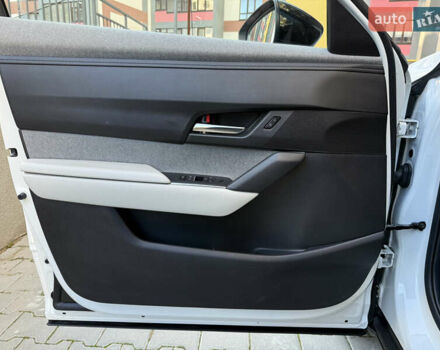 Белый Мазда MX-30, объемом двигателя 0 л и пробегом 64 тыс. км за 14000 $, фото 43 на Automoto.ua