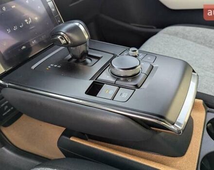 Белый Мазда MX-30, объемом двигателя 0 л и пробегом 105 тыс. км за 13800 $, фото 64 на Automoto.ua