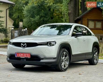 Белый Мазда MX-30, объемом двигателя 0 л и пробегом 33 тыс. км за 14950 $, фото 28 на Automoto.ua