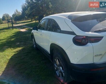 Білий Мазда MX-30, об'ємом двигуна 0 л та пробігом 115 тис. км за 9800 $, фото 11 на Automoto.ua