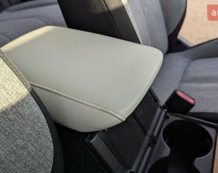 Белый Мазда MX-30, объемом двигателя 0 л и пробегом 105 тыс. км за 13800 $, фото 42 на Automoto.ua