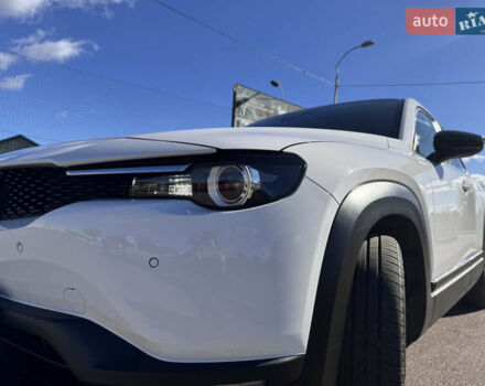 Мазда MX-30 2021 в Киеве на Automoto.ua Белый Мазда MX-30, объемом двигателя 0 л и пробегом 24 тыс. км за 15500 $, фото 8 на Automoto.ua