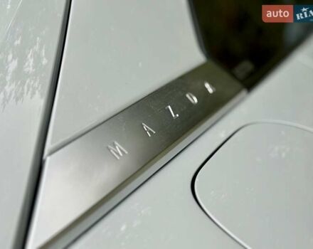 Белый Мазда MX-30, объемом двигателя 0 л и пробегом 33 тыс. км за 14950 $, фото 72 на Automoto.ua