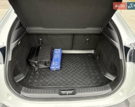 Белый Мазда MX-30, объемом двигателя 0 л и пробегом 27 тыс. км за 14900 $, фото 46 на Automoto.ua