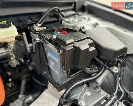 Белый Мазда MX-30, объемом двигателя 0 л и пробегом 33 тыс. км за 14950 $, фото 139 на Automoto.ua