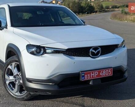 Белый Мазда MX-30, объемом двигателя 0 л и пробегом 105 тыс. км за 13800 $, фото 31 на Automoto.ua