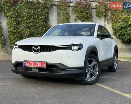 Білий Мазда MX-30, об'ємом двигуна 0 л та пробігом 33 тис. км за 14850 $, фото 9 на Automoto.ua