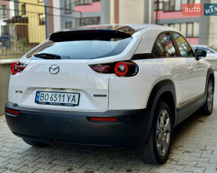Белый Мазда MX-30, объемом двигателя 0 л и пробегом 64 тыс. км за 14000 $, фото 11 на Automoto.ua