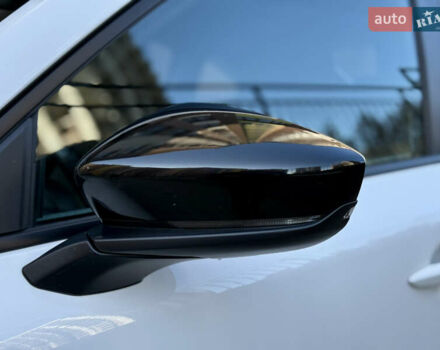 Белый Мазда MX-30, объемом двигателя 0 л и пробегом 64 тыс. км за 14000 $, фото 15 на Automoto.ua